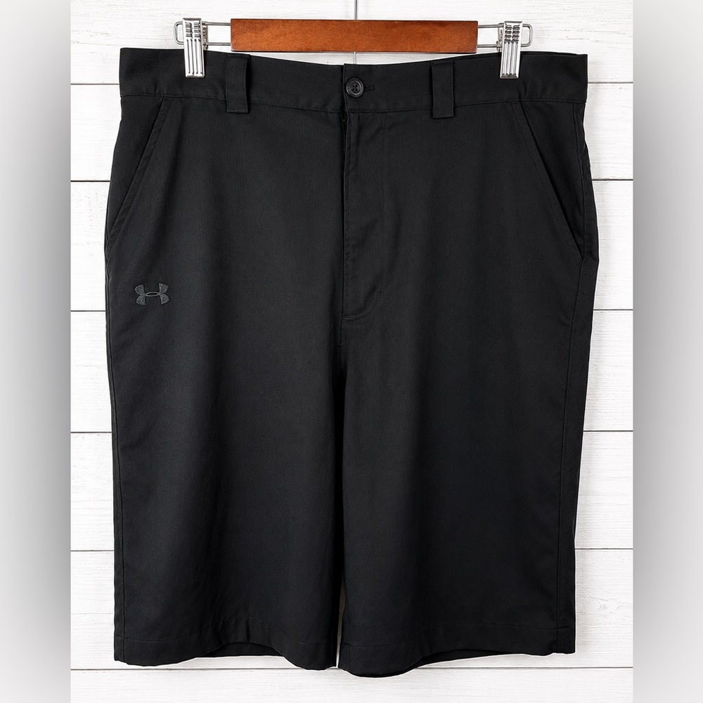 Under Armour Men's 34R Black Athletic Performance Shorts